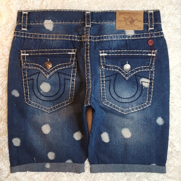 True Religion Cuffed Jean Shorts. Men's Size: W38x12L